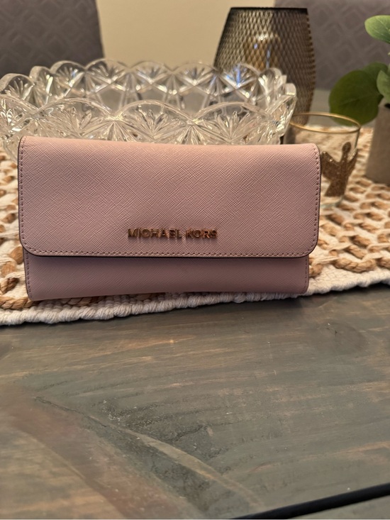 Michael Kors Handbags - Michael Kors Blush Saffiano Leather Trifold Wallet with Gold Logo